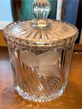 Vintage Anna Hutte Bleikristall 24% Lead Crystal 8" Biscuit Jar and Lid